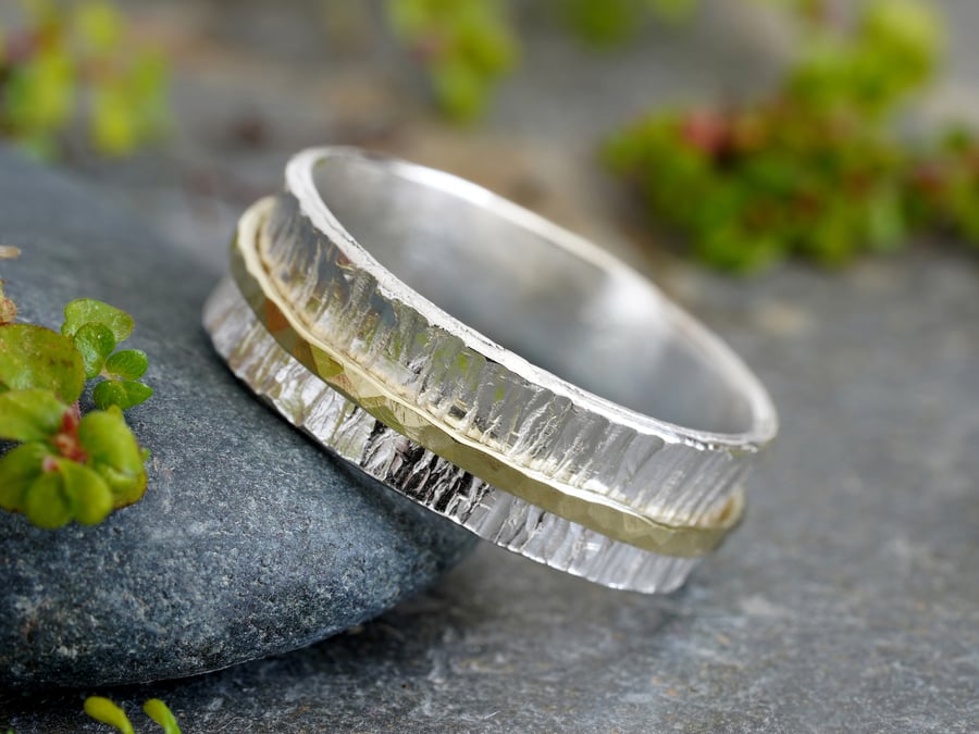 Spinner Wedding Band in 18ct Yellow Gold and Sterling Silver