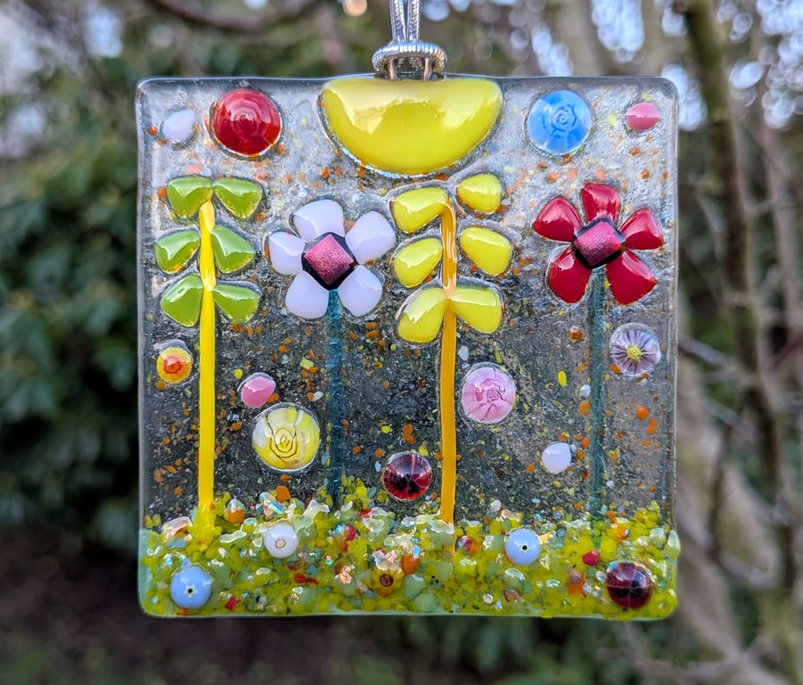 Artist made Fused Glass Flowers Suncatcher.