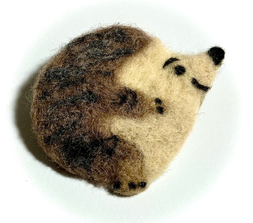 Hedgehog - Needlefelted Brooch