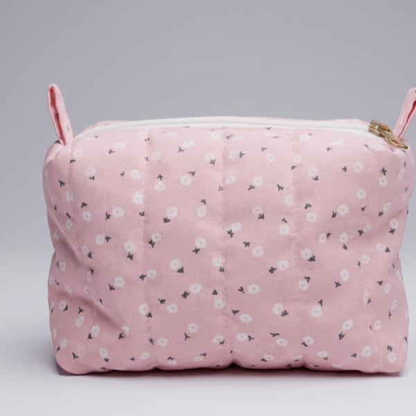 Luxury Quilted boxed,  zipped bag for all your neccessities! Make Up Bag. Quilt