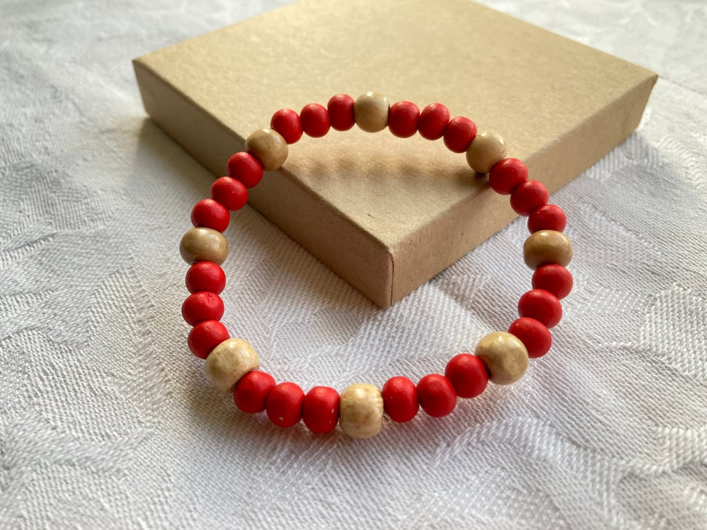 Red & Beige stretchy bracelet 