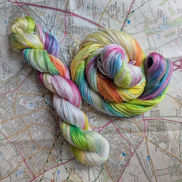 Tutti fruitti :: cupro cotton :: 4 ply :: 100g
