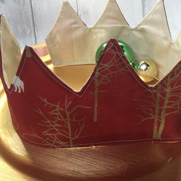 Christmas Crowns. Reusable, fabric crown - red with gold trees. 