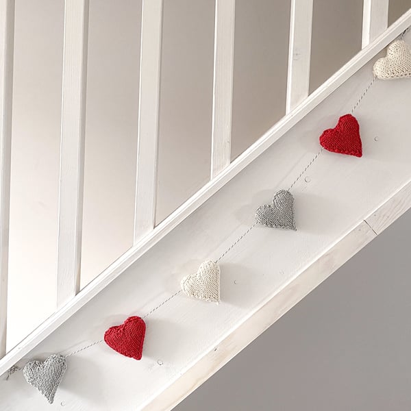 Knitted Heart Bunting