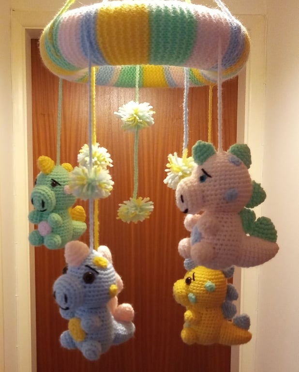 Little dinosaur mobile 