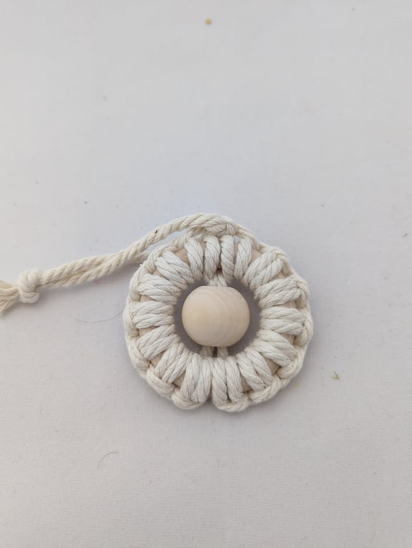 Macrame car diffuser - natural