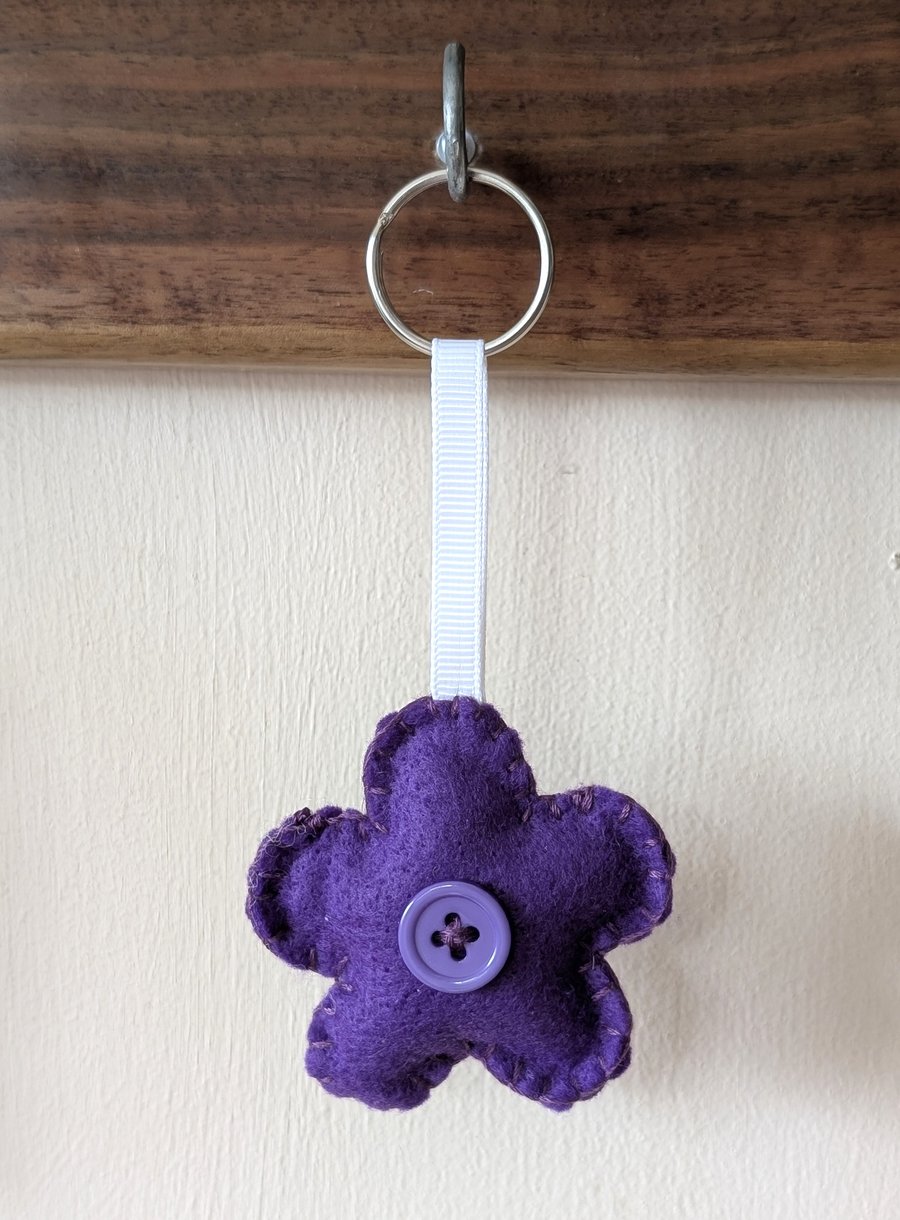 Handmade handsewn felt flower keyring - purple