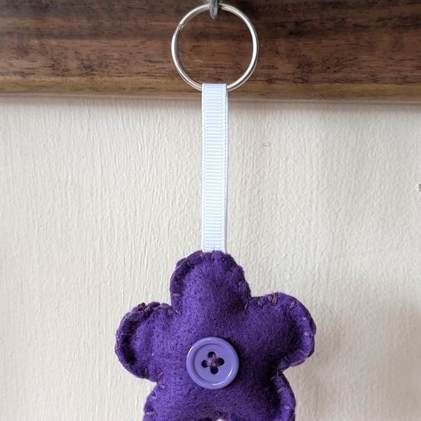 Handmade handsewn felt flower keyring - purple