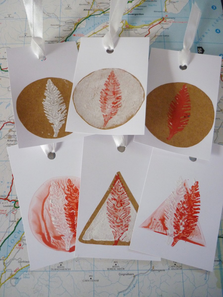 Mixed pack of five feather tags