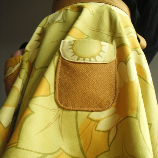 Sunburst Flower Vintage Apron