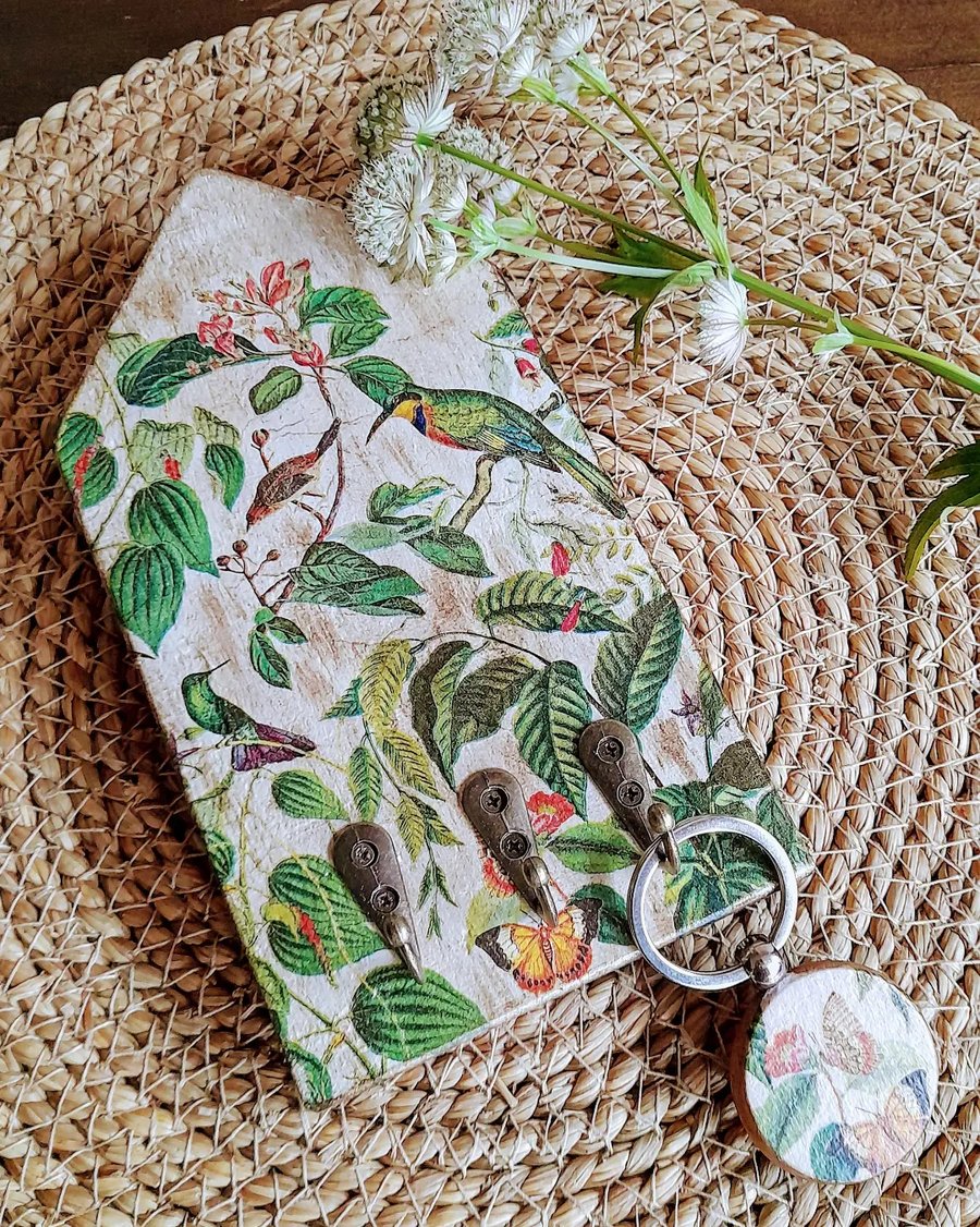 Wooden Keyholder & Matching Keyring 