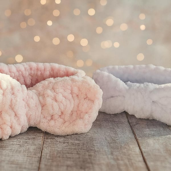 Plush Newborn Baby Headbands Cozy Winter Accessories in Pink & White