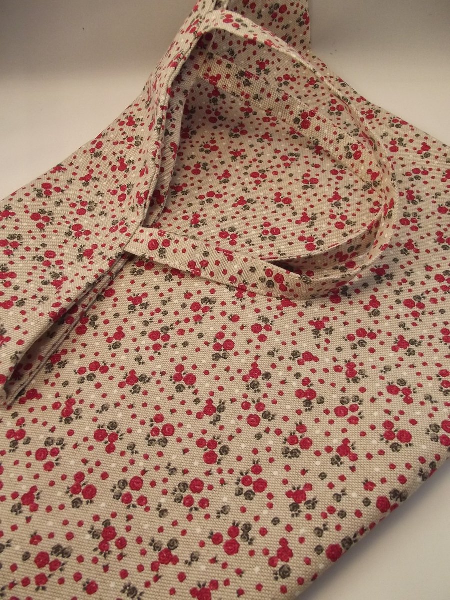 Dainty Red Flower Shopping Bag