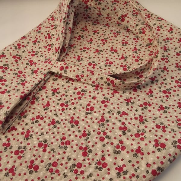 Dainty Red Flower Shopping Bag