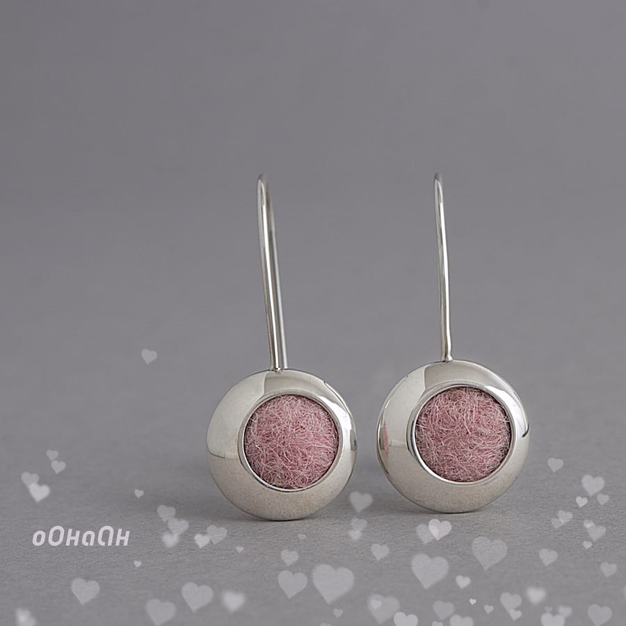 Shiny Silver Disc With Pink Felt