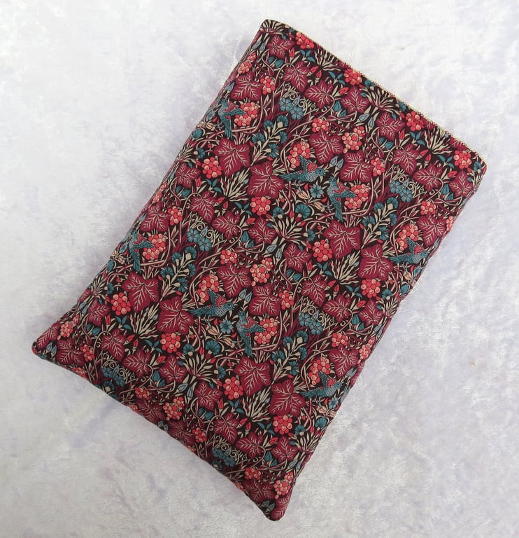 Book sleeve, Liberty Tana Lawn, size medium, Vine Thief