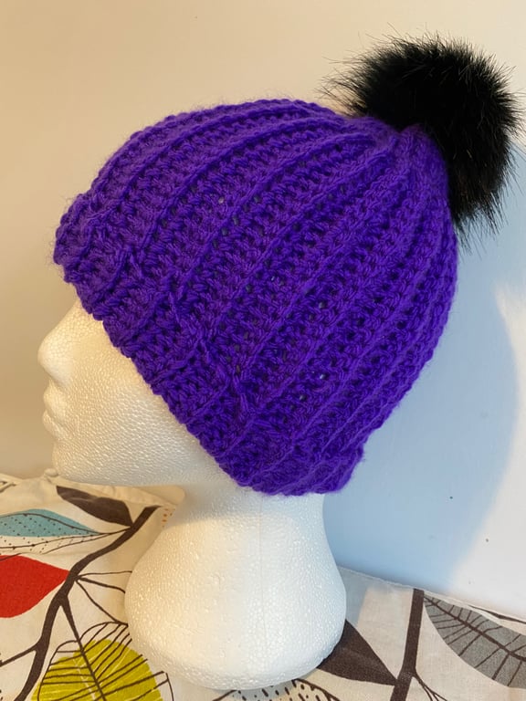 Ladies crochet beanie purple 