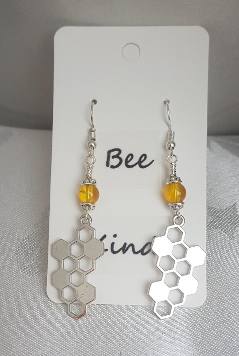 Gorgeous Honeycomb Dangly Earrings.