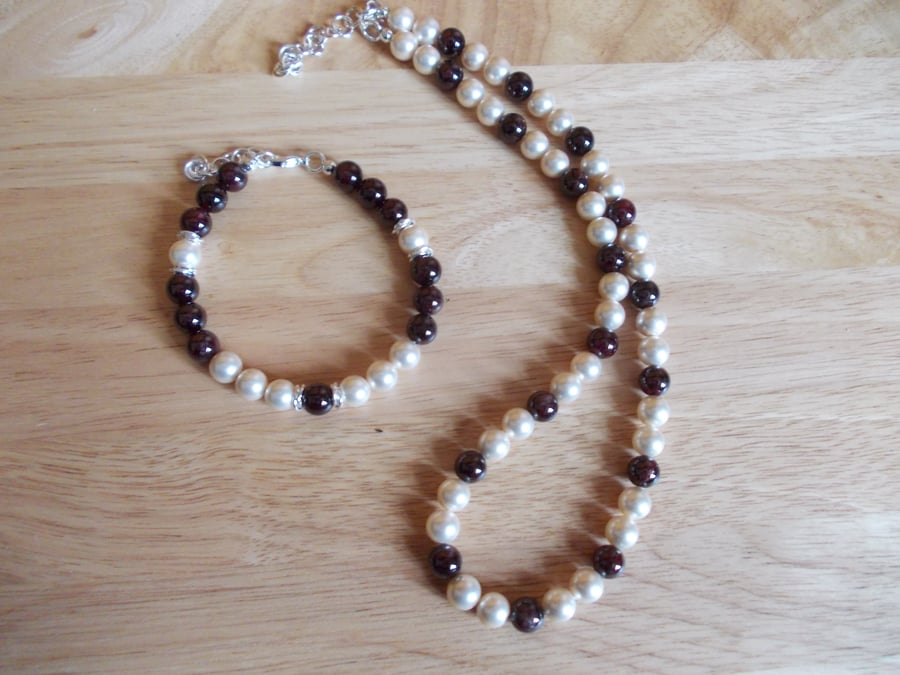 Blush shell pearl and garnet necklace and bracelet set