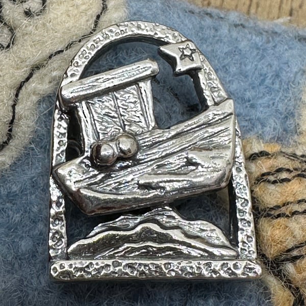 Little Boat Brooch 