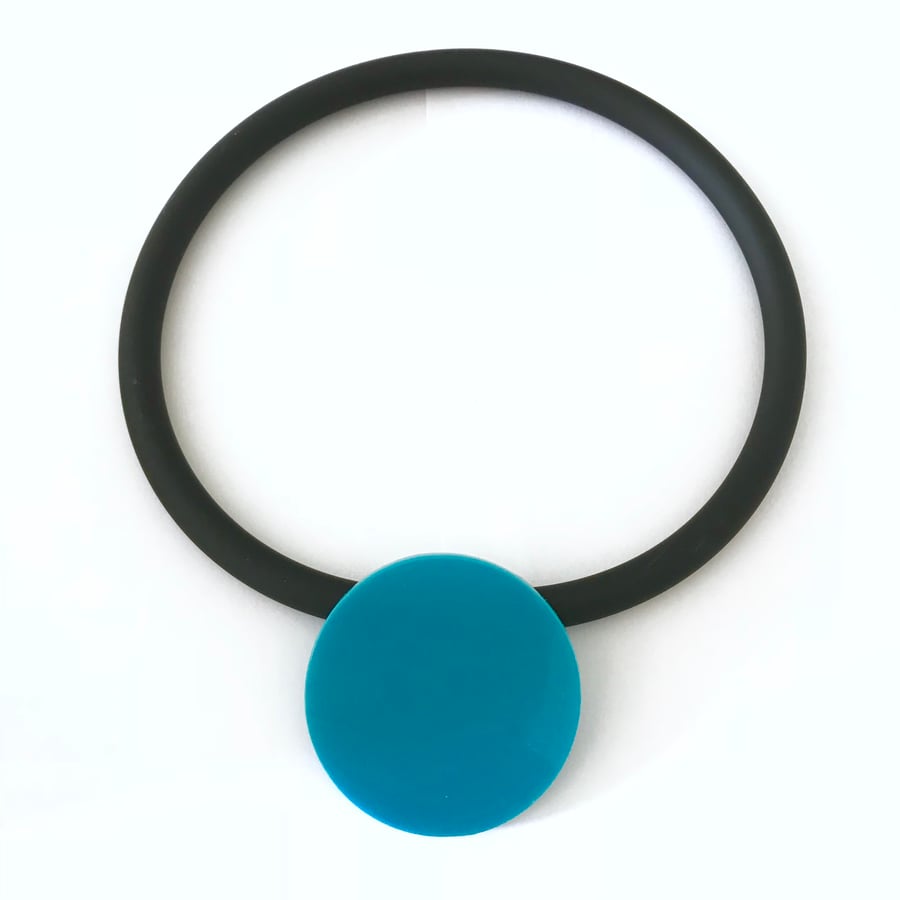 Big Turquoise Circle Pendant and Choker