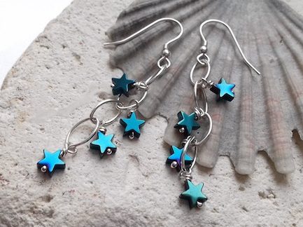 Metallic Green Star Waterfall Chain Link Earrings