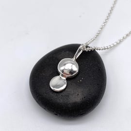 Pebbles Necklace