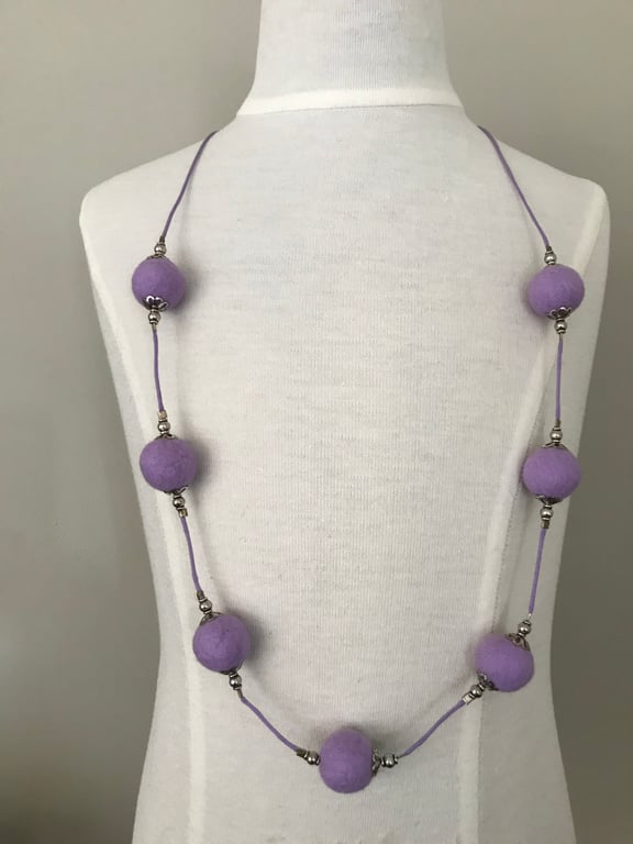 Felt Necklace. (263)