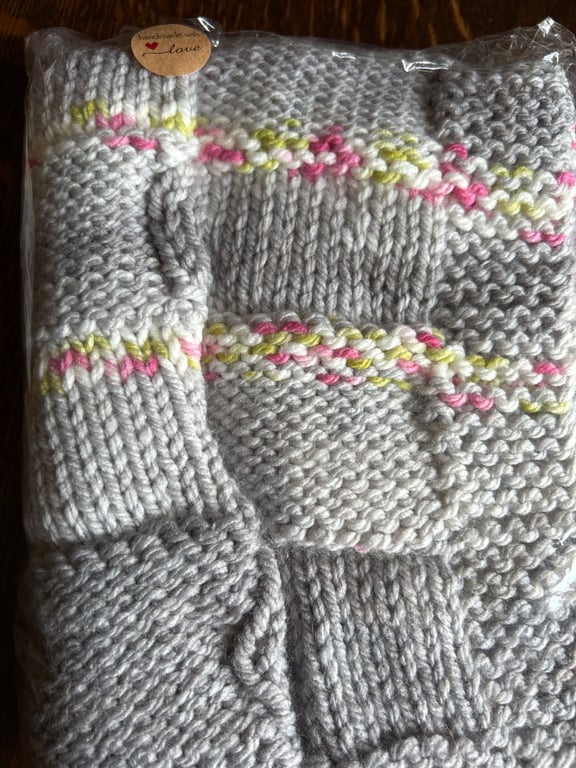Beautiful handknitted Baby Blanket in Hayfield Baby Blossom Chunky Wool