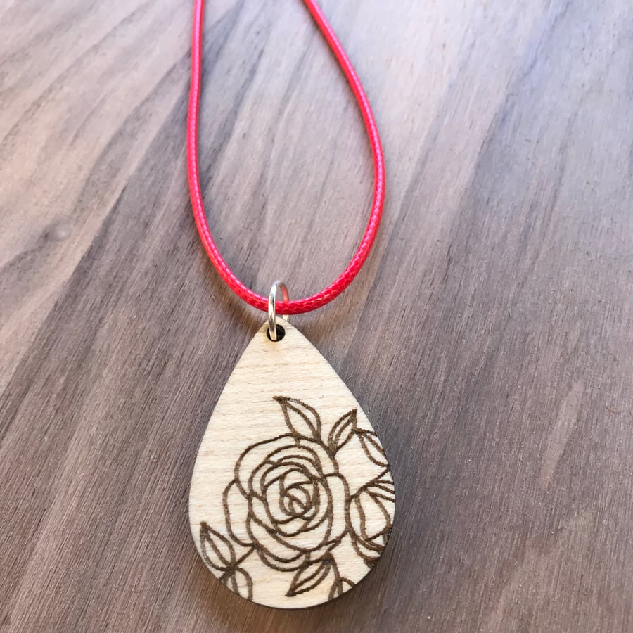 Rose engraved wooden pendant necklace 3