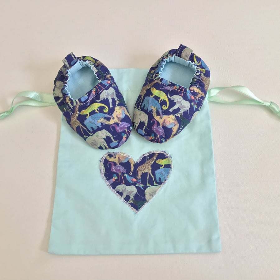 Liberty Queue For The Zoo soft Baby Shoes Slippers With Free Bag