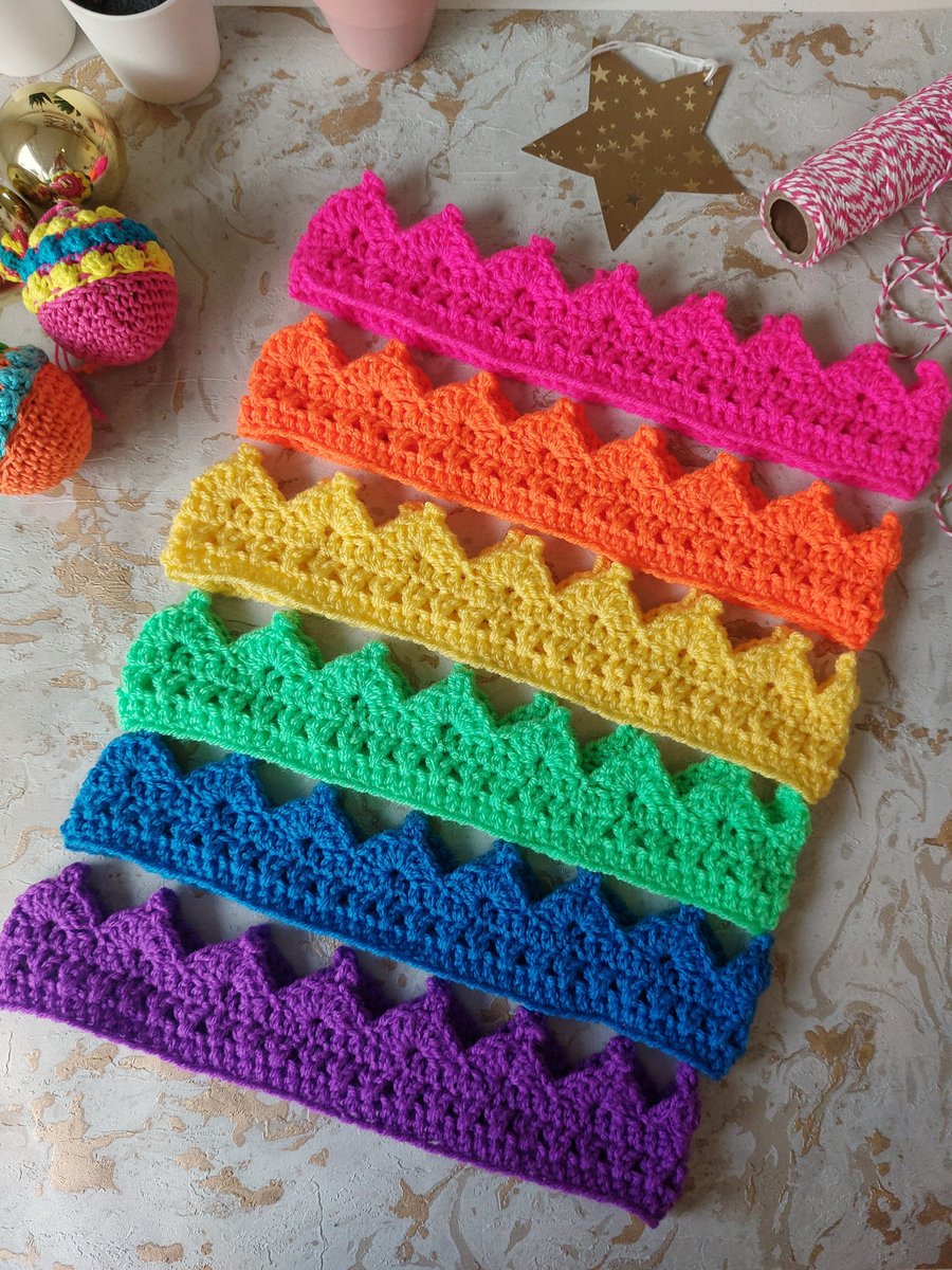 Christmas Cracker Hats Party Crowns Limited Edition Set of 6 Bright Neon