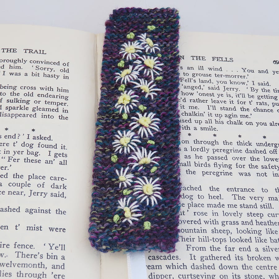 SALE - Embroidered Knitted  Bookmark - Daisies on Heather shades