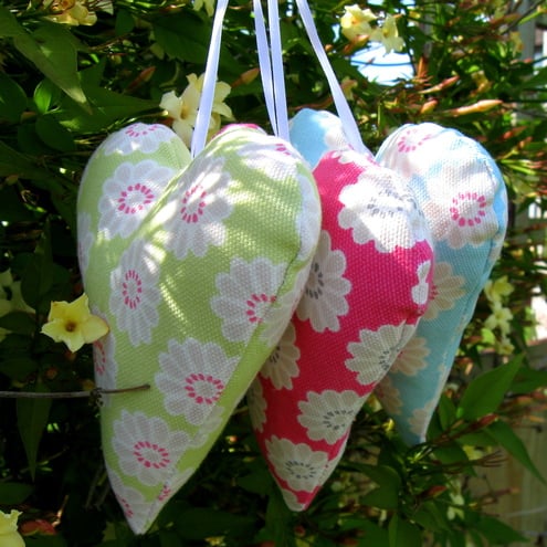 PDF Sewing Pattern How to Make Fabric Hearts by LillyBlossom