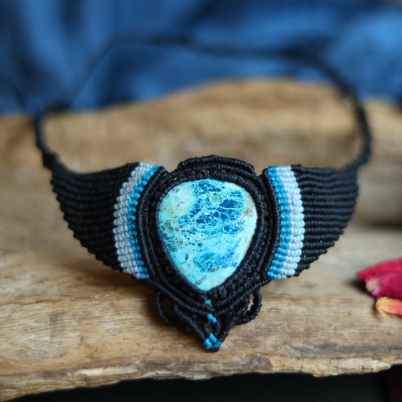 Shattuckite Macramé Necklace in black