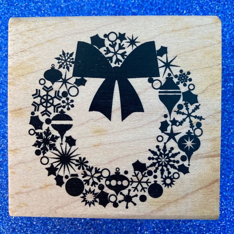 Inkadinkado Christmas Wreath Rubber Stamp 6x6cm Wooden Mounted Craft Stamp (9832