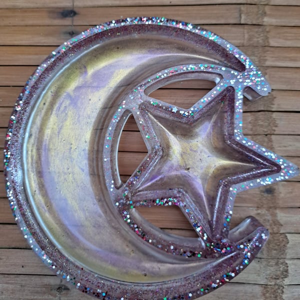 2x designs Crescent moon and star resin dish, trinket holder 
