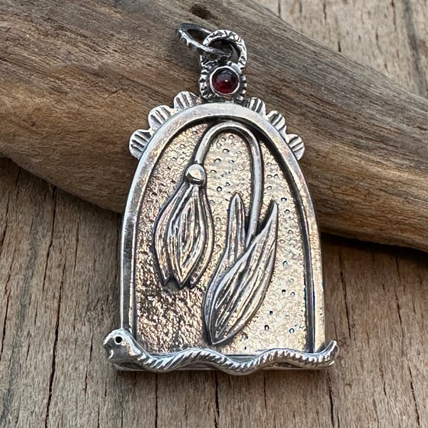 Silver Snowdrop Pendant with Garnet