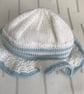 White and blue sunhat and shoes - Image 4