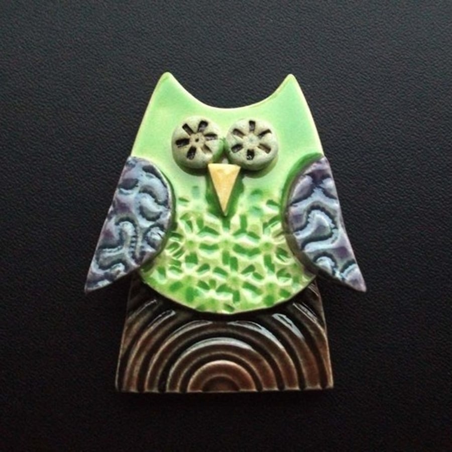 Little ceramic owl brooch