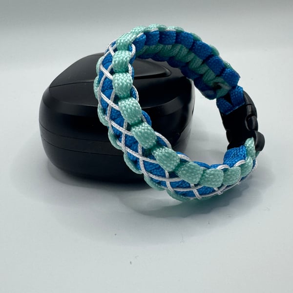 Handmade Paracord Bracelet – Blue & Mint Braided Survival Style Wristband