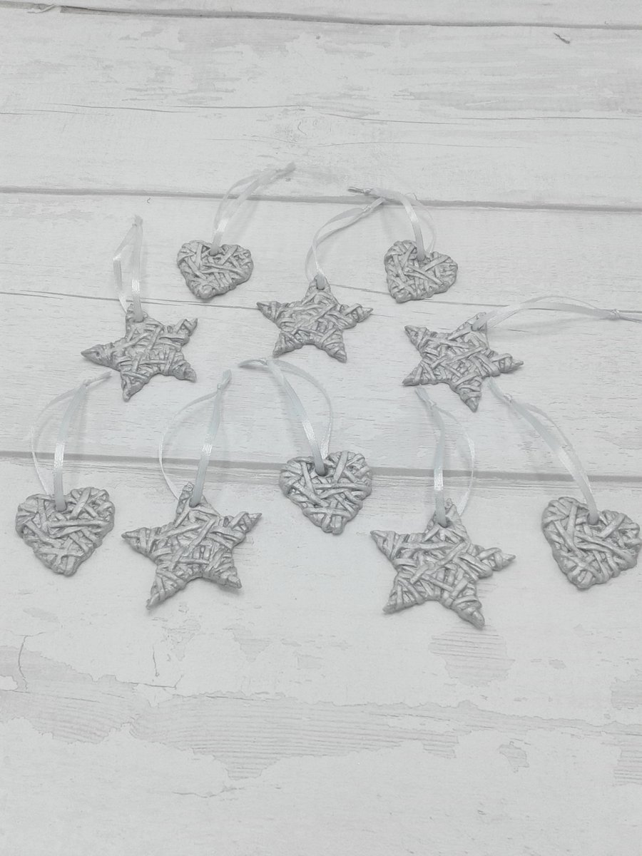 Wicker hearts and stars ceramic decorations. Set of 10 silver decorations.