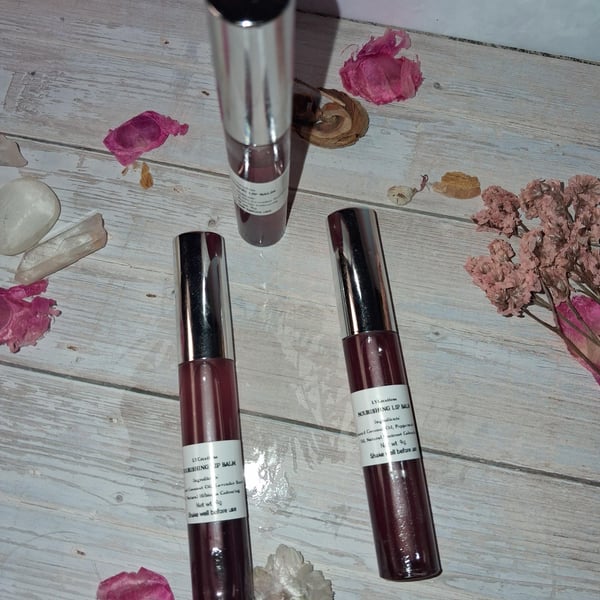 Natural Lip Moisturising Lip Gloss