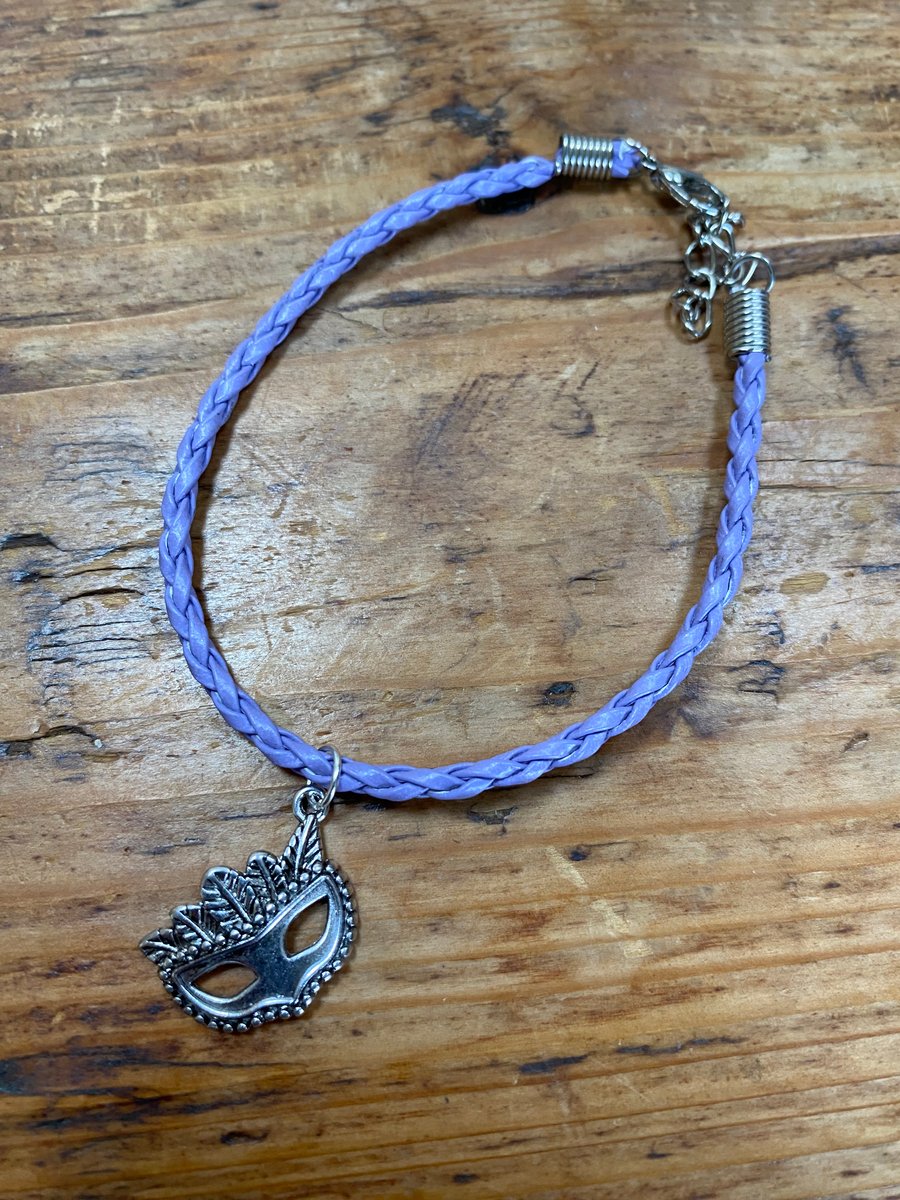  Lilac Mask Bracelet (632)