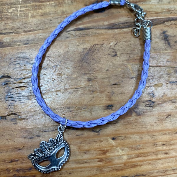  Lilac Mask Bracelet (632)