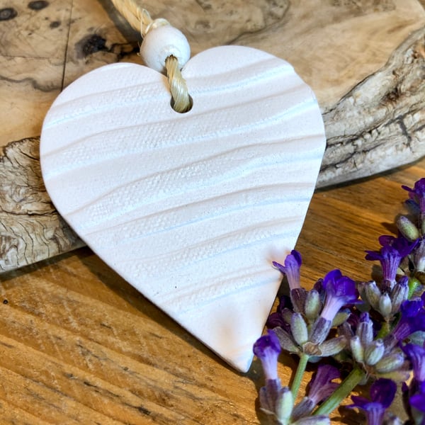 Scented ceramic wardrobe freshener