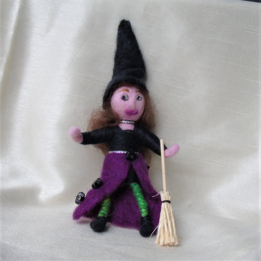Needle felt Kitchen witch,hedge witch Halloween witch, handmade doll, wool witch
