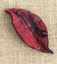 Felted leaf brooch : red - Image 5