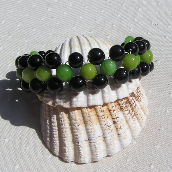 Black Onyx & Green Peridot Gemstone Woven Beaded Chakra Bracelet "Phillina"