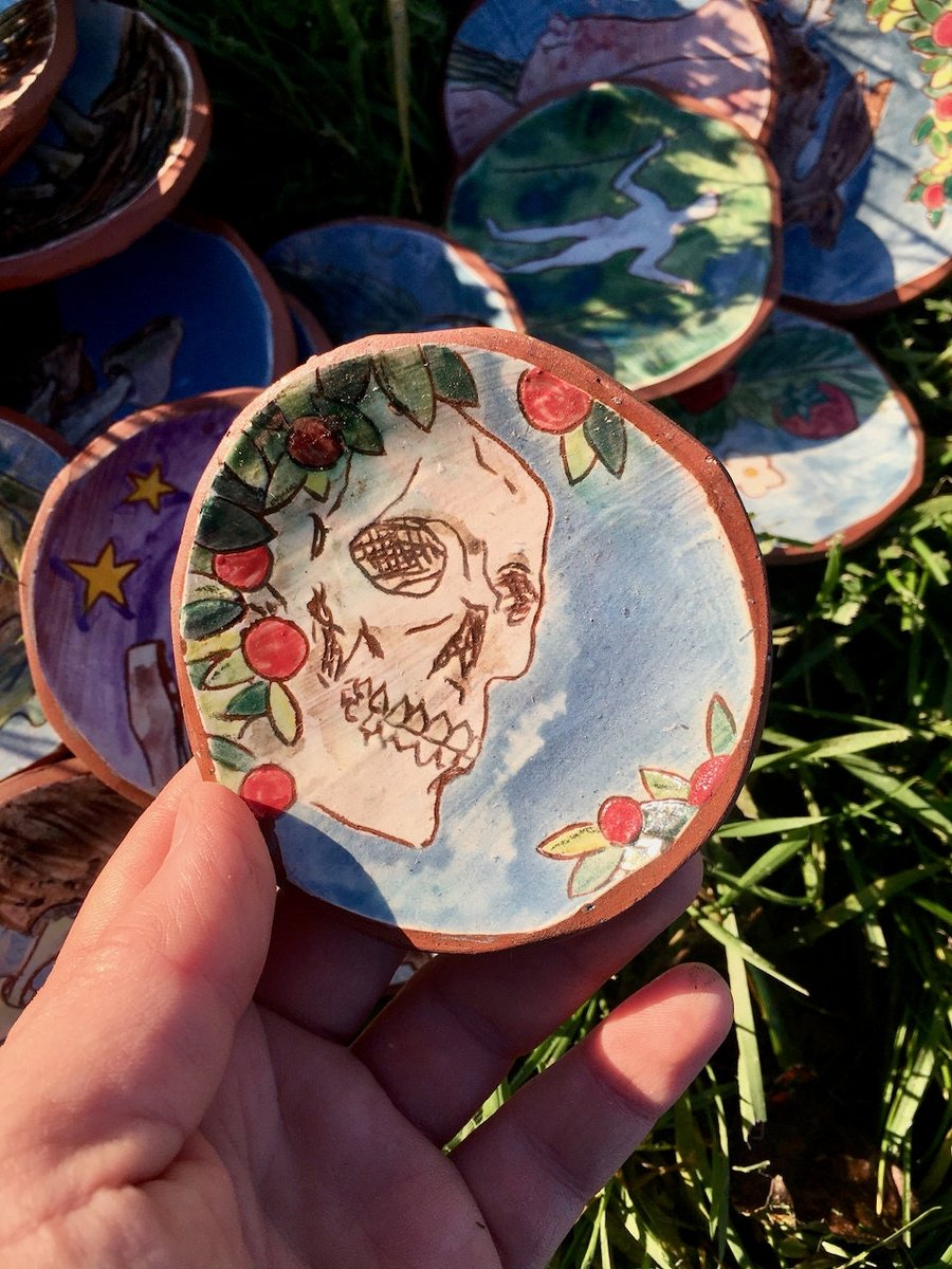 Skull Palm Dish